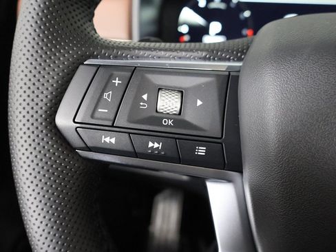 Used 2025 Mitsubishi Outlander SEL AWD/4WD image 46