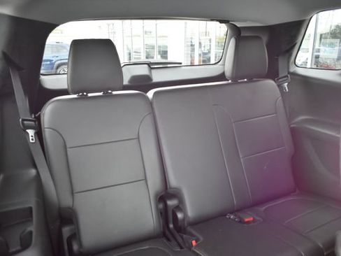 Used 2020 Chevrolet Traverse RS w/ LPO, Cargo Package AWD/4WD image 48