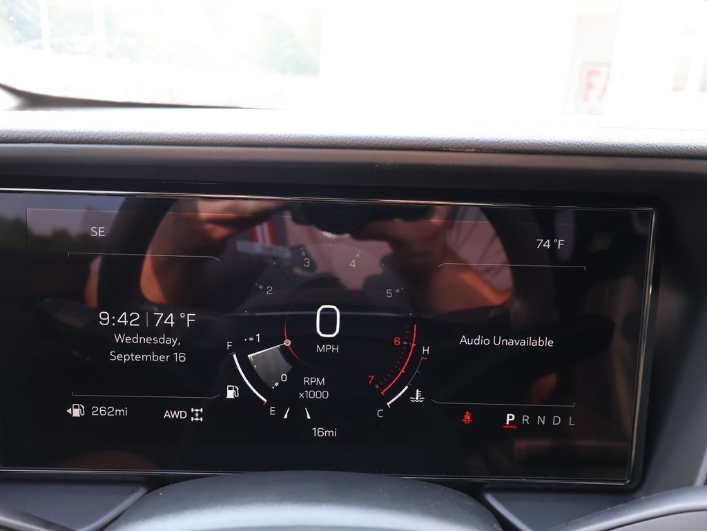 New 2027 GMC Terrain Elevation w/ Elevation Premium Package AWD/4WD image 19