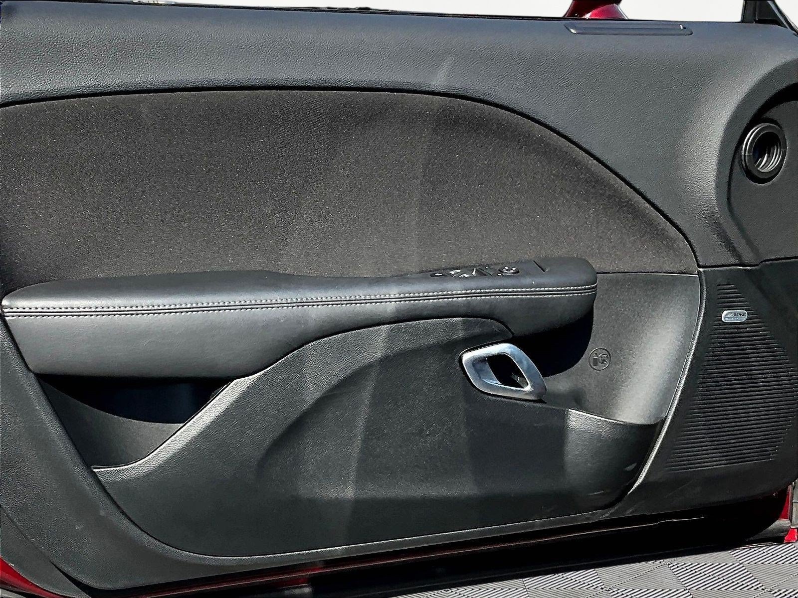 Used 2023 Dodge Challenger R/T RWD image 18