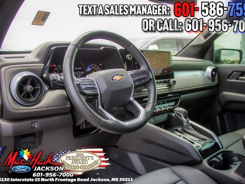 Used 2024 Chevrolet Colorado LT w/ LT Convenience Package III AWD/4WD image 8