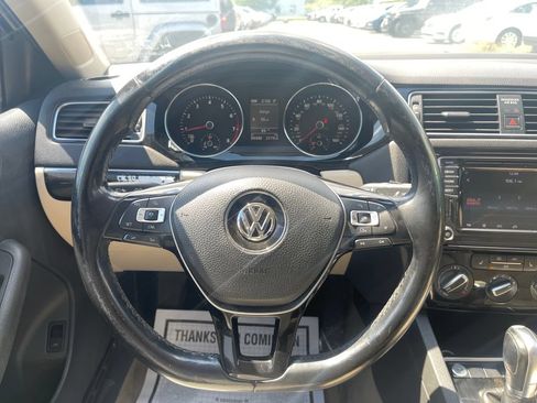 Used 2016 Volkswagen Jetta SEL w/ Lighting Package FWD image 20