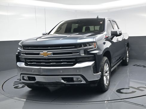 Used 2021 Chevrolet Silverado 1500 LTZ w/ LTZ Premium Package image 11