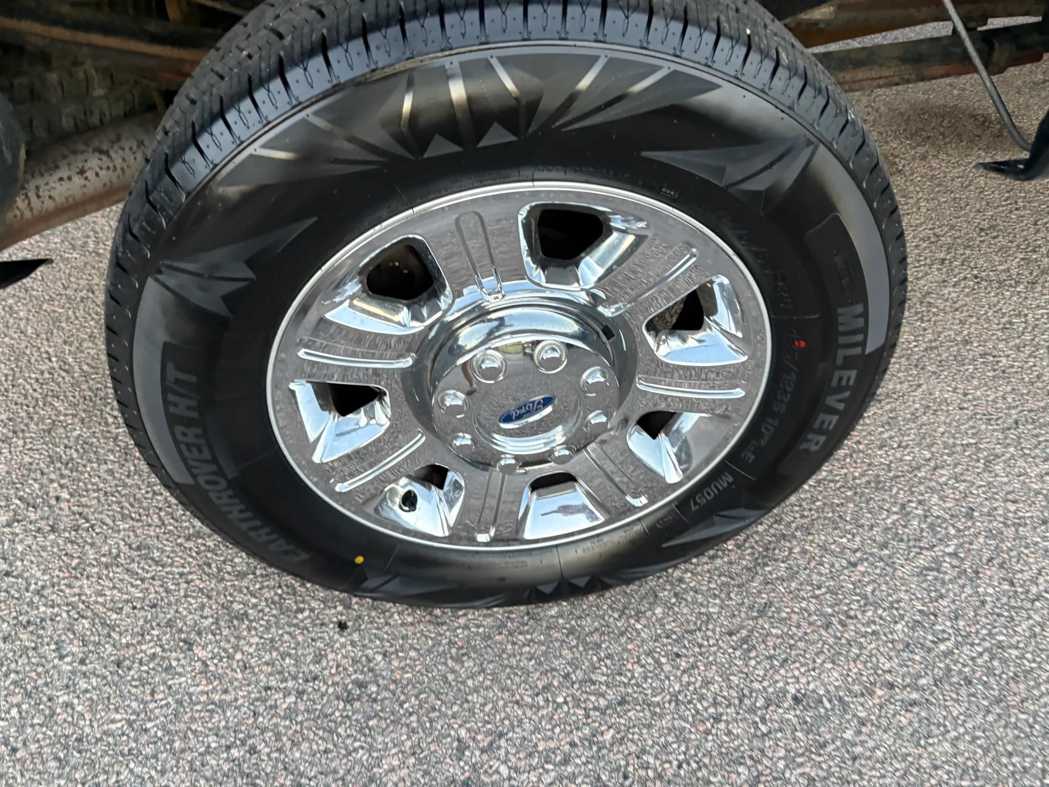 Used 2014 Ford F350 Lariat w/ Lariat Ultimate Package AWD/4WD image 32
