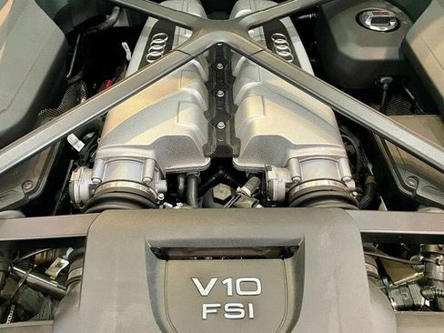 Used 2022 Audi R8 V10 performance image 32