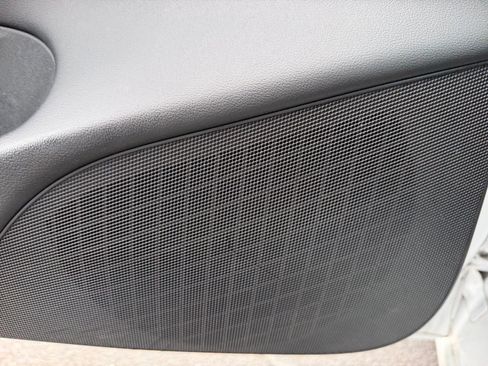 Used 2020 Tesla Model 3 Standard Range Plus RWD image 27
