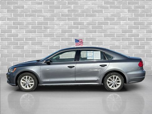 Used 2016 Volkswagen Passat 1.8T S image 2