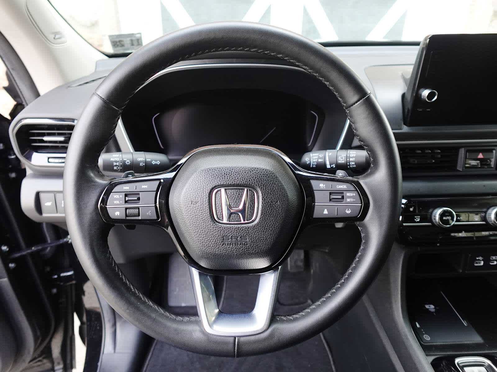 Certified 2024 Honda Pilot Touring image 16