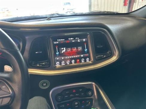 Used 2017 Dodge Challenger R/T w/ Driver Convenience Group image 6