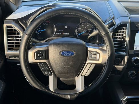 Used 2017 Ford F250 Platinum w/ Platinum Ultimate Package image 14