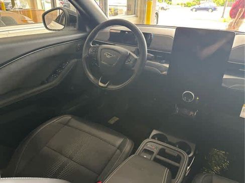 New 2025 Ford Mustang Mach-E GT image 9