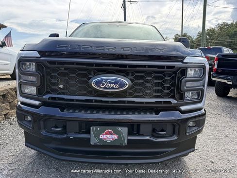 Used 2023 Ford F250 Lariat w/ Sport Appearance Package AWD/4WD image 4