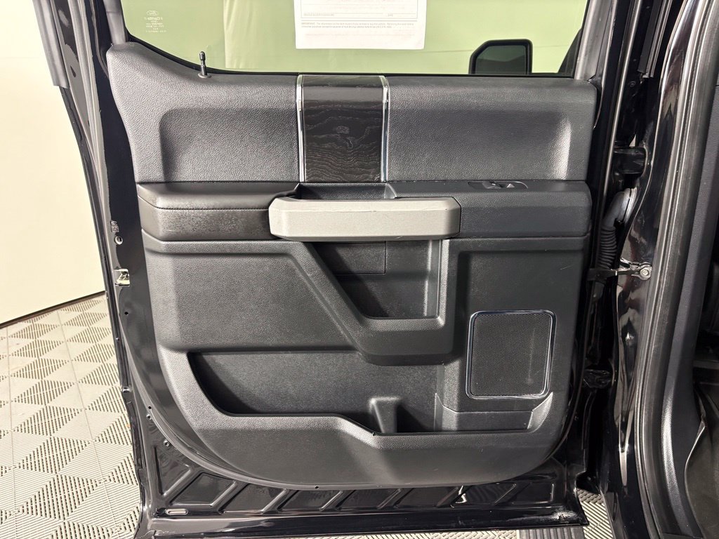 Used 2018 Ford F150 Platinum w/ Equipment Group 701A Luxury AWD/4WD image 54