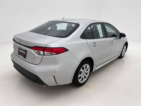 Used 2025 Toyota Corolla LE FWD image 7