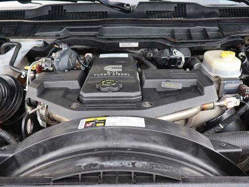 Used 2018 RAM 2500 Laramie AWD/4WD image 38