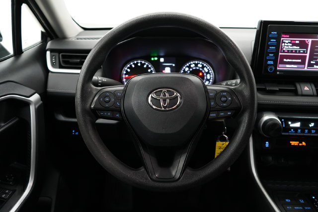 Used 2022 Toyota RAV4 LE AWD/4WD image 15