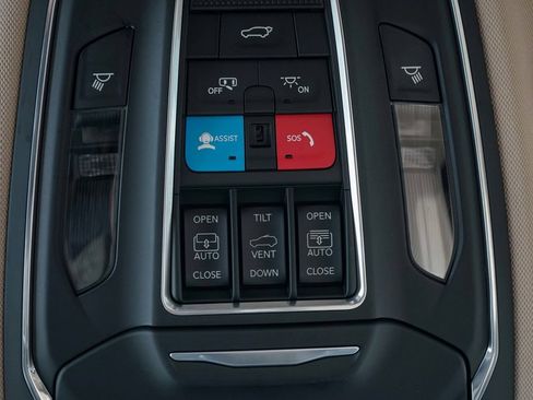 Used 2022 Jeep Grand Cherokee Limited AWD/4WD image 20