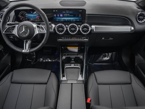 New 2026 Mercedes-Benz GLB 250 4MATIC image 19