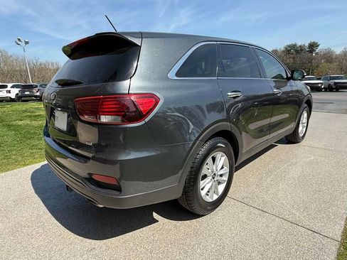 Used 2020 Kia Sorento LX image 18