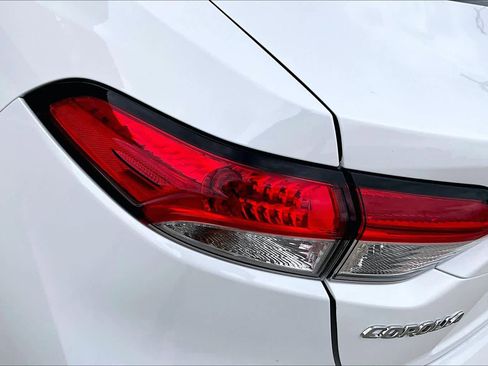 Used 2022 Toyota Corolla LE FWD image 27