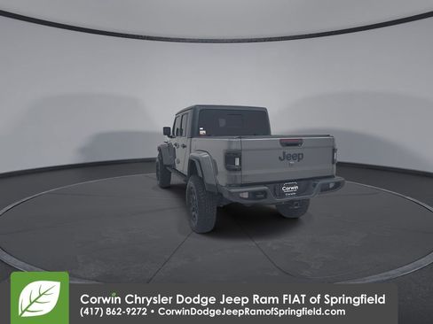 Used 2023 Jeep Gladiator Willys image 13