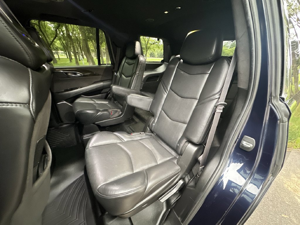 Certified 2019 Cadillac Escalade Platinum AWD/4WD image 26