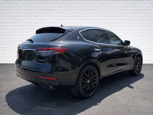 Used 2022 Maserati Levante GT AWD/4WD image 4