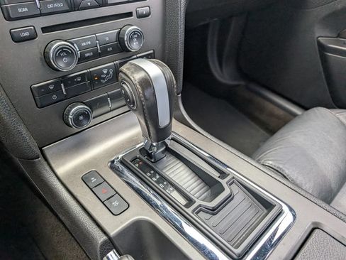 Used 2014 Ford Mustang Coupe RWD image 19