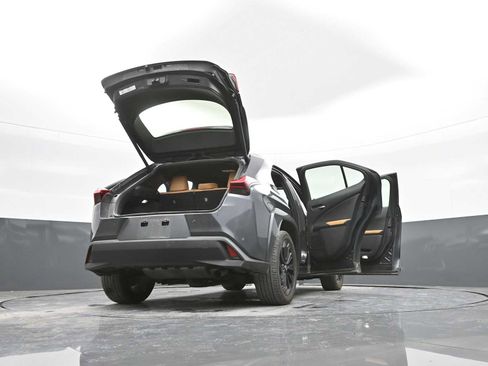 Used 2024 Lexus UX 250h AWD w/ Premium Package image 46