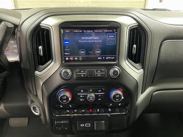 Used 2021 Chevrolet Silverado 1500 RST AWD/4WD image 16
