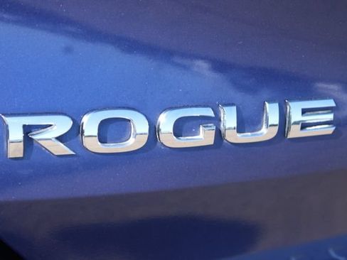 Used 2019 Nissan Rogue SV FWD image 8