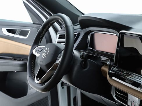 New 2026 Volkswagen Atlas Cross Sport SEL image 35