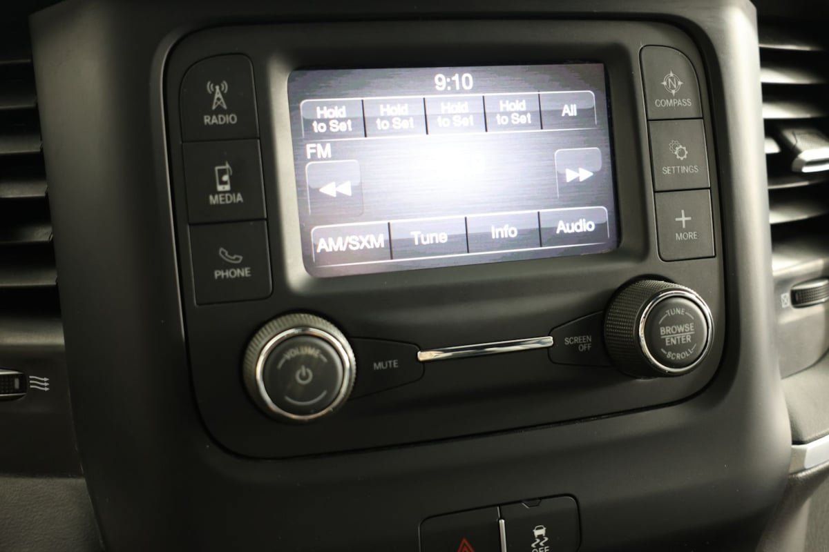 Used 2024 RAM 3500 SLT w/ Quick Order Package 2YG SLT AWD/4WD image 27