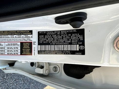 Used 2017 Toyota Camry XSE FWD image 21