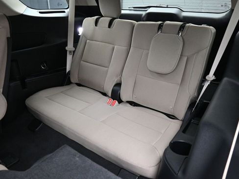 Used 2022 Ford Explorer XLT image 20