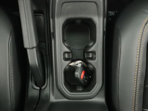 Used 2025 Jeep Wrangler Unlimited Rubicon 392 image 21