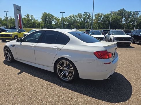 Used 2014 BMW M5 RWD image 5