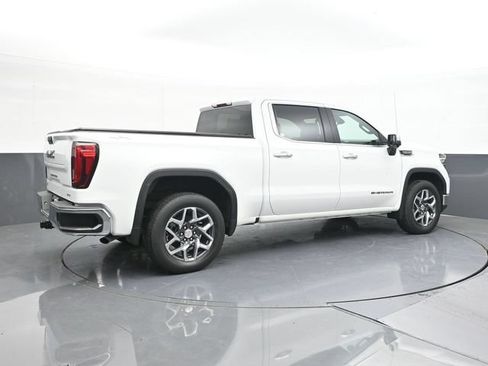Used 2023 GMC Sierra 1500 SLT w/ SLT Convenience Package AWD/4WD image 16