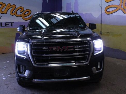 Used 2021 GMC Yukon SLT image 3