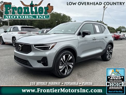 Used 2024 Volvo XC40 B5 Plus w/ Protection Package Premier AWD/4WD image 1