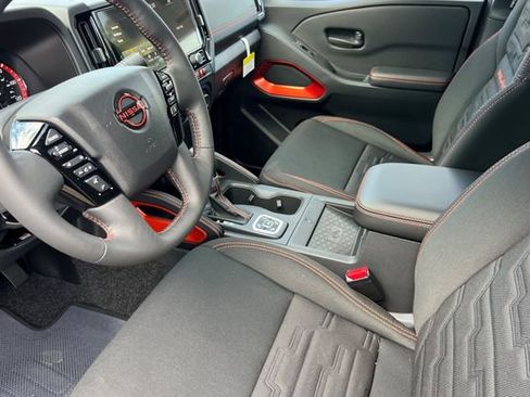 New 2026 Nissan Frontier PRO-4X w/ Pro-4x Convenience Package image 10