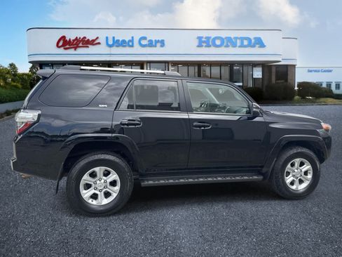 Used 2019 Toyota 4Runner SR5 Premium AWD/4WD image 6