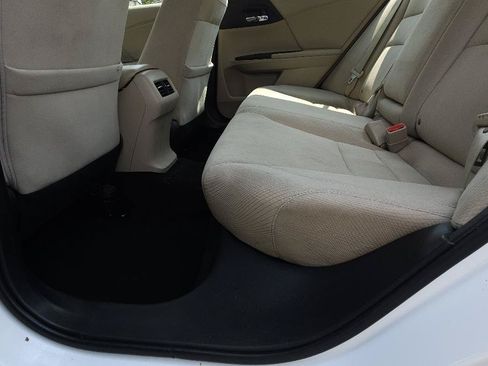 Used 2016 Honda Accord EX image 22