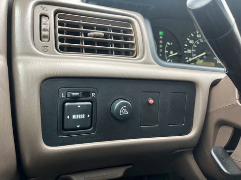 Used 1998 Toyota Camry CE image 23