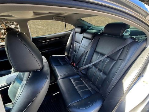Used 2016 Lexus ES 350 image 24