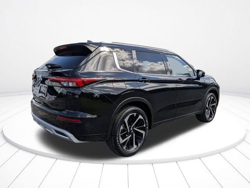 Used 2022 Mitsubishi Outlander SEL FWD image 3