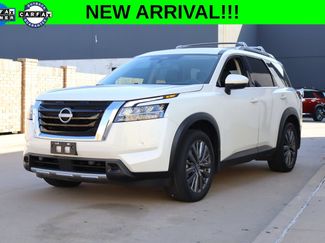 Used 2024 Nissan Pathfinder SL w/ SL Premium Package FWD video 1