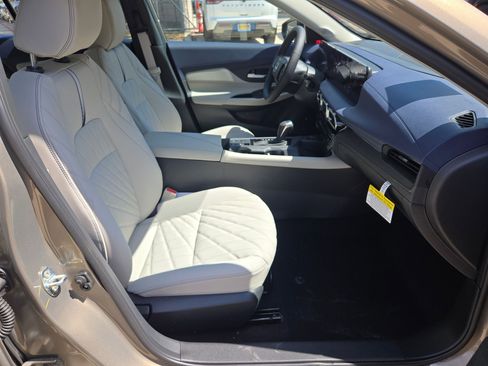 New 2026 Nissan Sentra SL FWD image 20