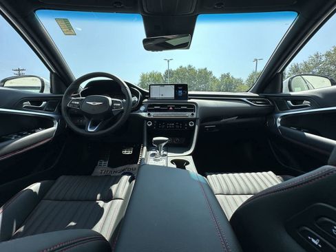 Used 2025 Genesis G70 2.5T w/ Sport Prestige Package image 11