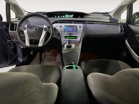 Used 2014 Toyota Prius Two image 14